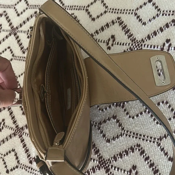 Apt.9 Faux Leather Tan Small Shoulder Bag - Picture 5 of 8